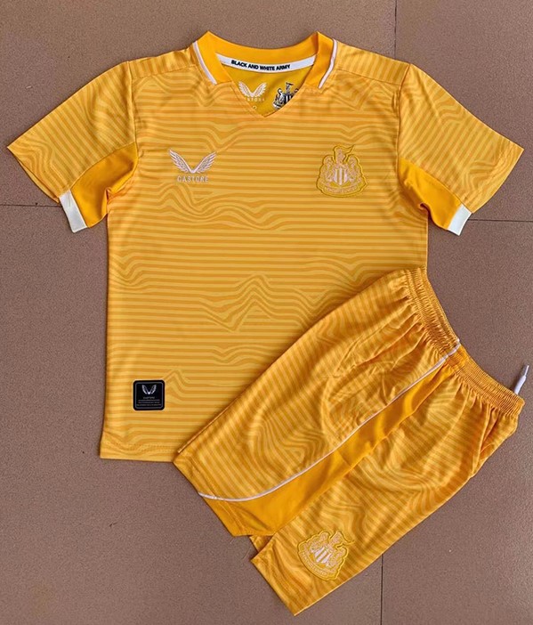 Kids-Newcastle 21/22 GK Yellow Soccer Jersey